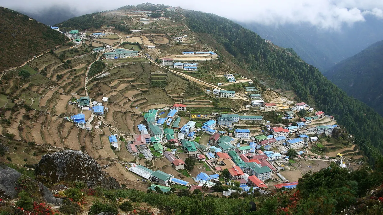 namche-1624441294.webp
