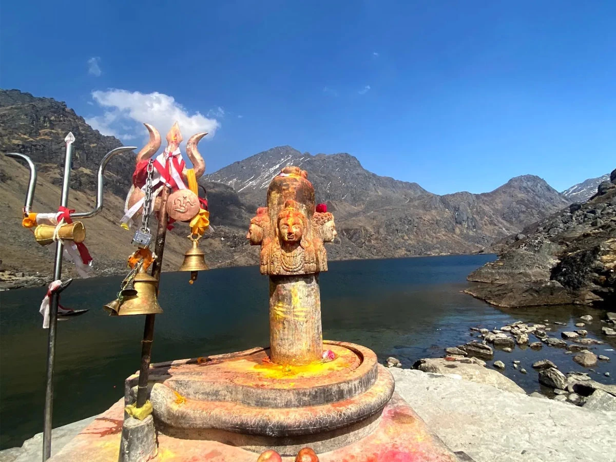 shiva-statue.webp