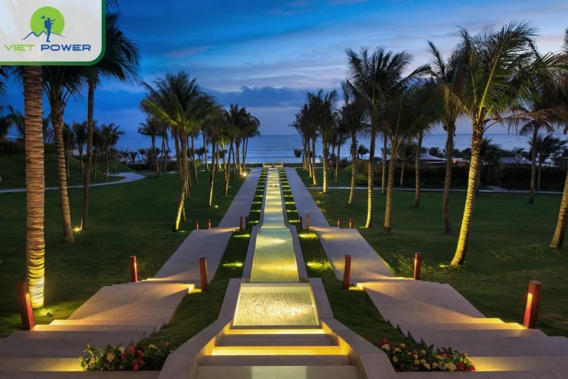 top-10-Vietnam-beach-resorts (11).webp