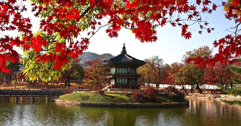 What are some places to visit in Seoul, South Korea that are less crowded.webp