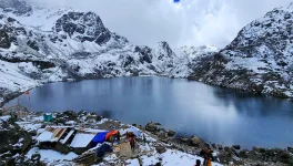 gosaikunda-lake.webp