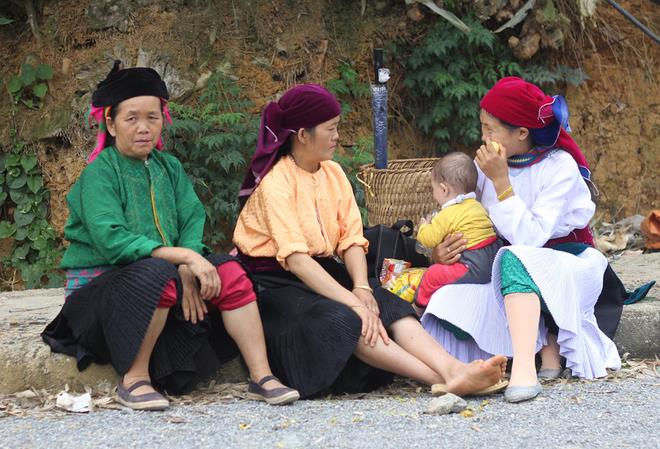 Tet market in Ha Giang rocky plateau
